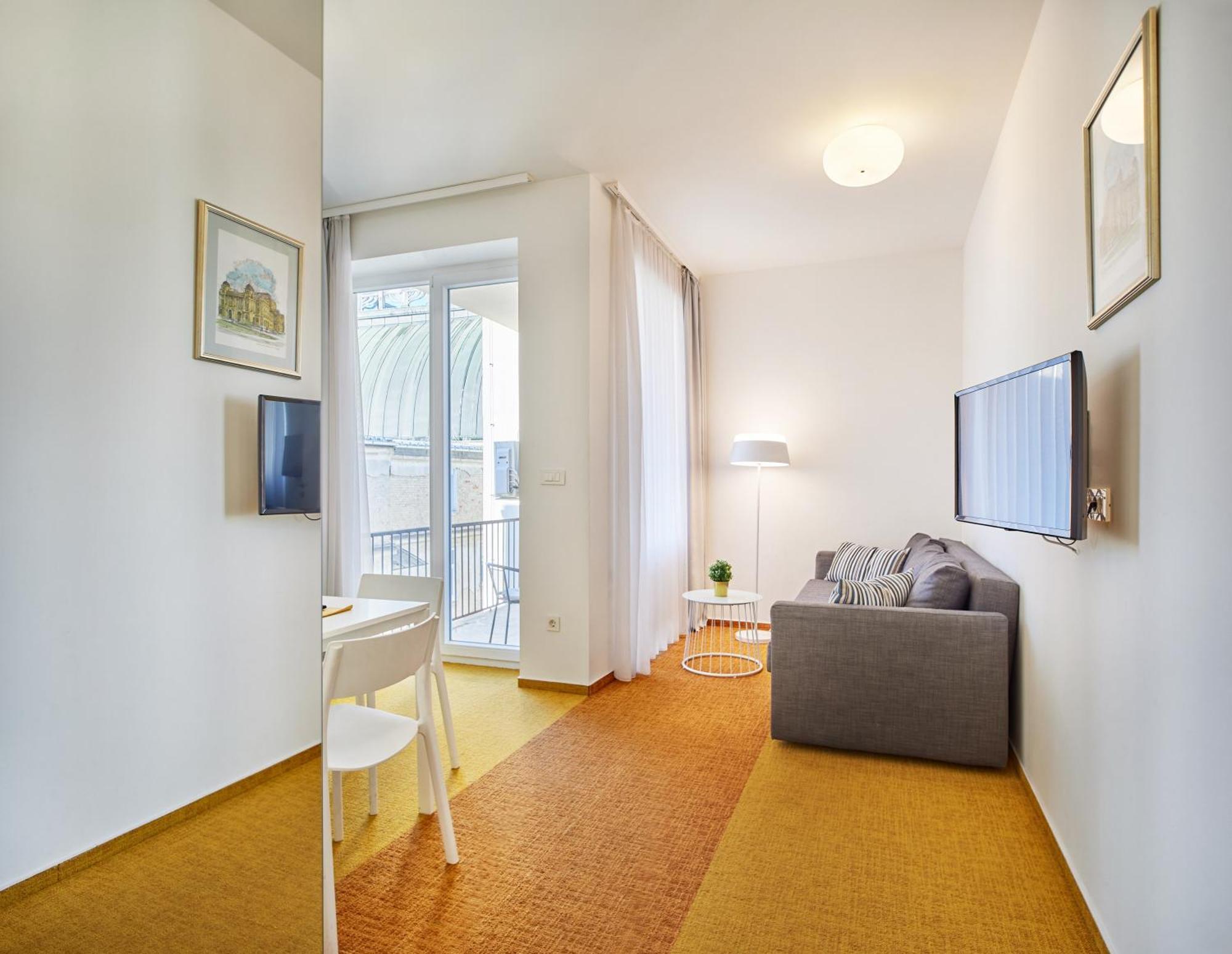 Skylux Apartments By Irundo ซาเกร็บ ภายนอก รูปภาพ