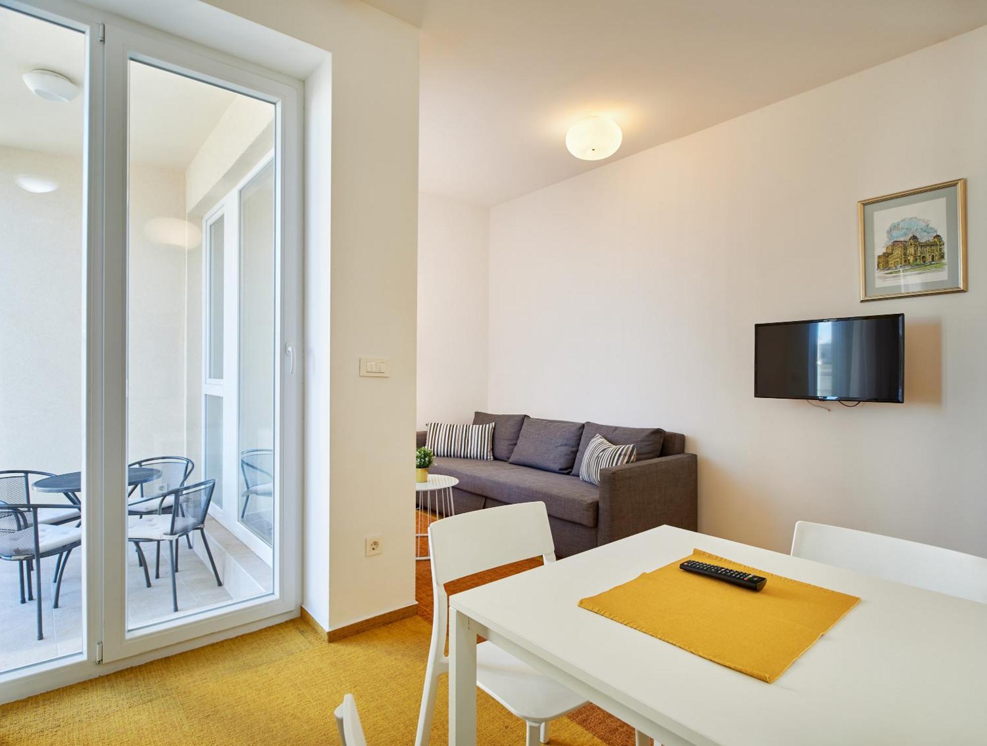 Skylux Apartments By Irundo ซาเกร็บ ภายนอก รูปภาพ